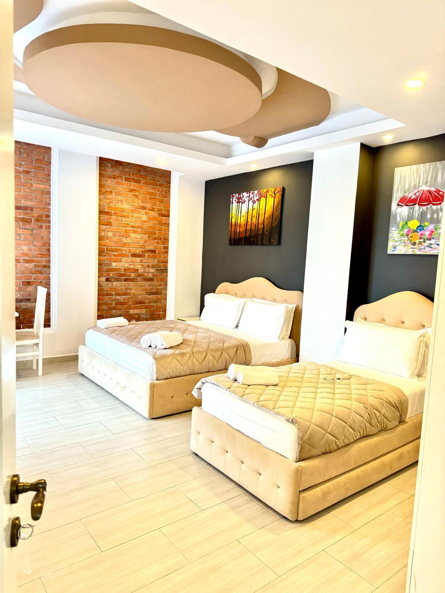 Joni Premium Hotel 4*